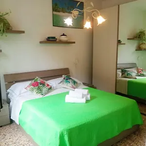 https://casa-luigi.hotelitalianriviera.com